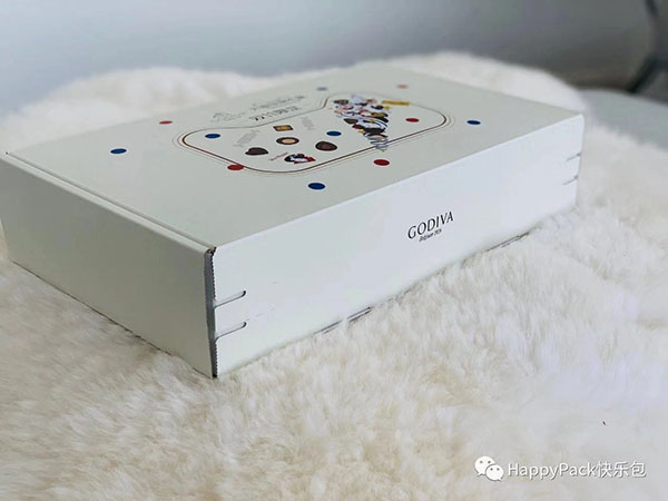 歌帝梵聯名款拉鏈紙箱